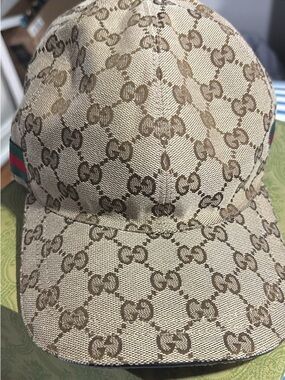 Gucci Beige and Brown GG Monogram Cap with Green-Red Web